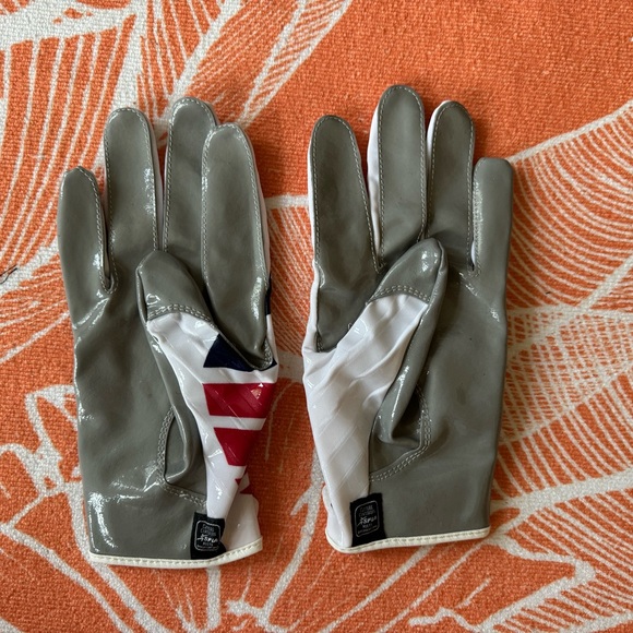AAF Cutters Football Gloves (XL) - Picture 9 of 12